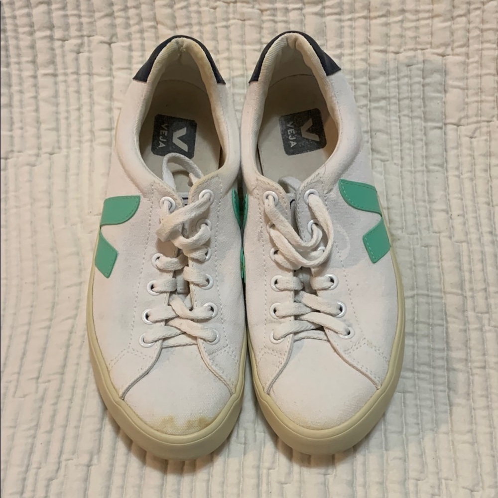 Anthropologie Veja Esplar SE White and Green Sneakers